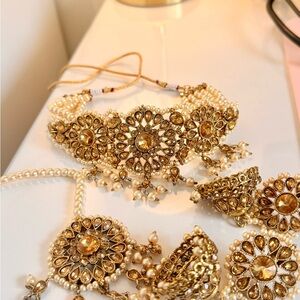 Gold and Pearl Jewelry Set